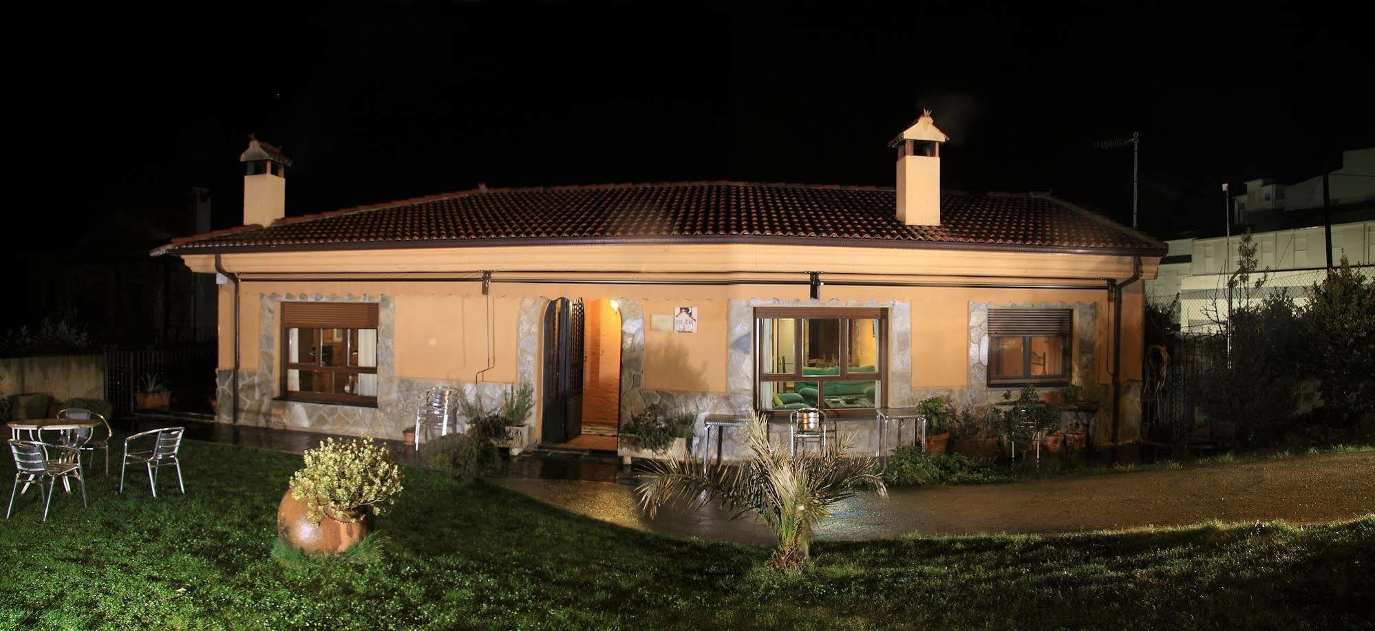 Casas Rurales Arroal Sotoserrano ภายนอก รูปภาพ